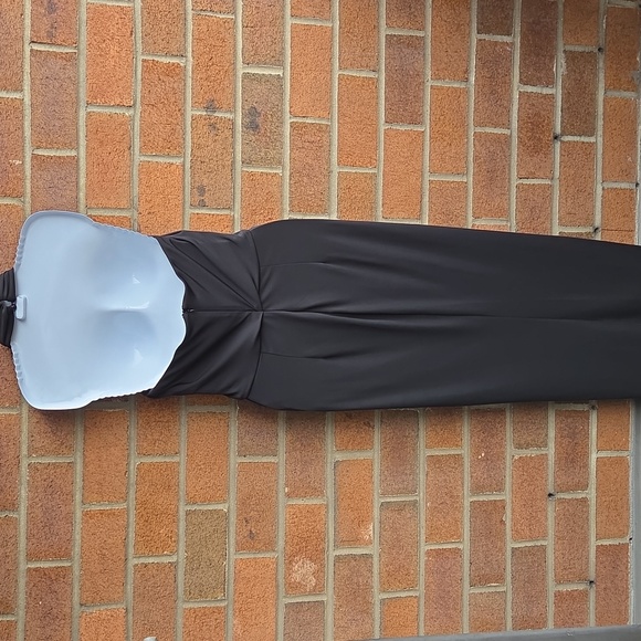 Cinq a Sept Kaily Draped Halter Maxi Dress - Picture 6 of 10